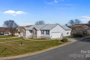 100 Lindsay Dr, Archdale, NC 27263 - Photo 4