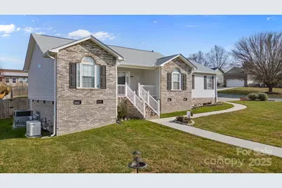 100 Lindsay Drive, Archdale, NC 27263 - Photo 2