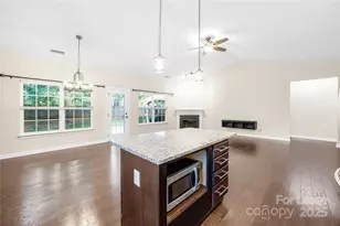 11619 Allen A Brown Rd, Charlotte, NC 28269 - Photo 10