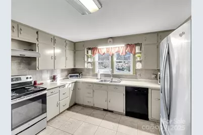 1254 Pisgah Drive, Canton, NC 28716 - Photo 12