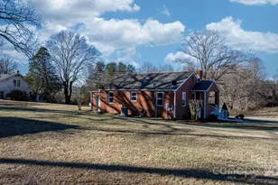 750 Hwy 126 Rd, Nebo, NC 28761 - Photo 14