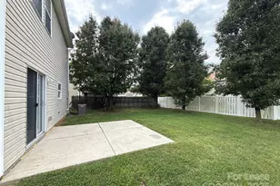 9402 Darwick St, Charlotte, NC 28216 - Photo 16