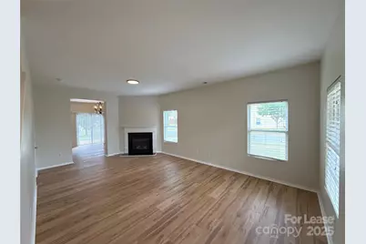 9402 Darwick Street, Charlotte, NC 28216 - Photo 2