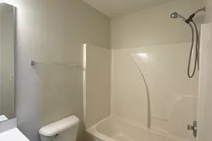 9402 Darwick St, Charlotte, NC 28216 - Photo 14