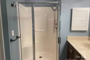 481 26th Ave NE, Hickory, NC 28601 - Photo 8