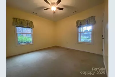 481 26th Avenue NE, Hickory, NC 28601 - Photo 10