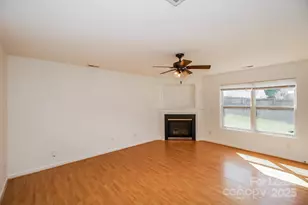 734 Aberdeen Glen Pl, Charlotte, NC 28214 - Photo 6
