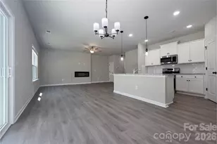 7504 Gwynne Hill Rd, Charlotte, NC 28215 - Photo 8