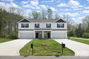 7504 Gwynne Hill Rd, Charlotte, NC 28215 - Photo 1