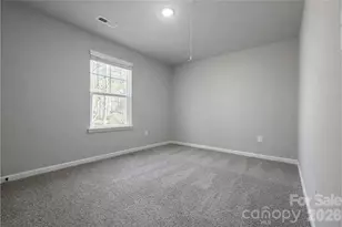 7504 Gwynne Hill Rd, Charlotte, NC 28215 - Photo 18