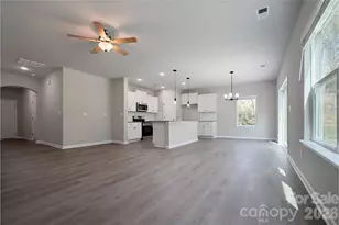 7504 Gwynne Hill Rd, Charlotte, NC 28215 - Photo 2