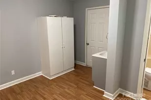 3805 Miriam Dr, Charlotte, NC 28205 - Photo 10