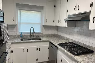 405 Copeland Park, Mount Holly, NC 28120 - Photo 2