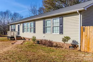 5739 Pug Ln, Iron Station, NC 28080 - Photo 2