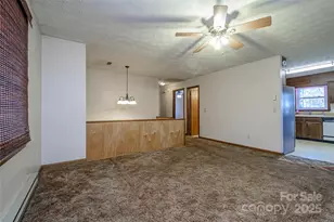 220 Leverette Dr, Hendersonville, NC 28791 - Photo 8