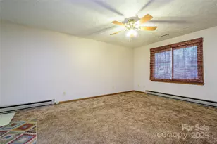 220 Leverette Dr, Hendersonville, NC 28791 - Photo 6