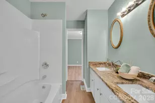 1440 Jodhpur Ct, Charlotte, NC 28212 - Photo 8