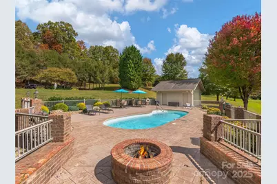 355 Johnson Drive, Canton, NC 28716 - Photo 12