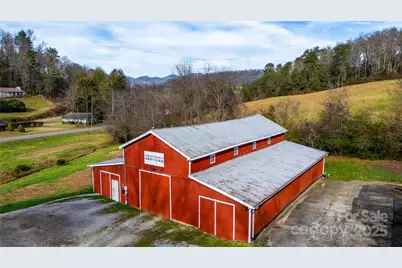 1137 Saunders Road, Franklin, NC 28734 - Photo 2