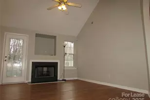 3523 Tracy Glenn Ct, Charlotte, NC 28269 - Photo 2