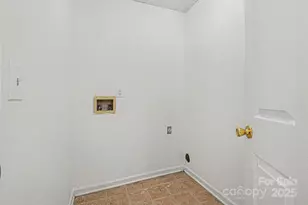 5672 Prescott Ct, Charlotte, NC 28269 - Photo 14