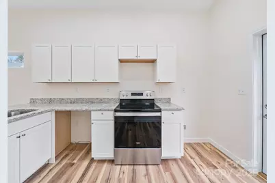 48 Phillips Lane, Spruce Pine, NC 28777 - Photo 6