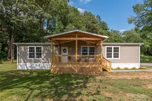 15 Joe Davis Rd, Sylva, NC 28779 - Photo 2