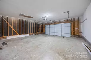 6227 King George Dr, Charlotte, NC 28213 - Photo 30