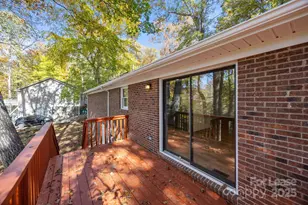 6227 King George Dr, Charlotte, NC 28213 - Photo 18