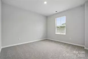 2100 Vinyasa Ln, Charlotte, NC 28215 - Photo 22