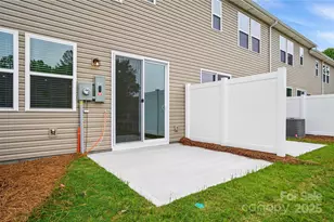 2100 Vinyasa Ln, Charlotte, NC 28215 - Photo 28