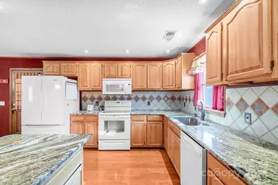 1295 Cattle Ridge Road, Cheraw, SC 29520 - Photo 10