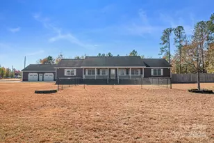 1295 Cattle Ridge Rd, Cheraw, SC 29520 - Photo 2