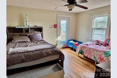 1003 Pennton Avenue SW, Lenoir, NC 28645 - Photo 14