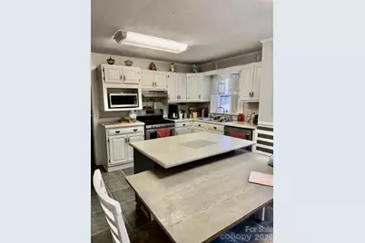 1003 Pennton Avenue SW, Lenoir, NC 28645 - Photo 16