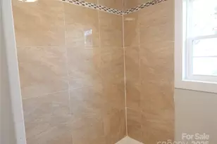 1033 4th St, Statesville, NC 28677 - Photo 12