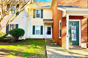 9427 S Vicksburg Ct, Charlotte, NC 28210 - Photo 1