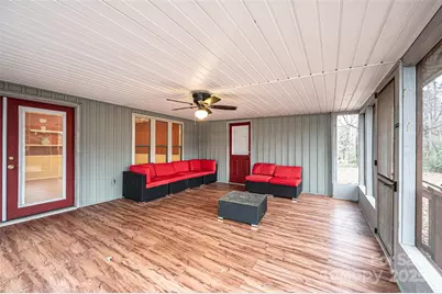 3250 15th Street NE, Hickory, NC 28601 - Photo 28