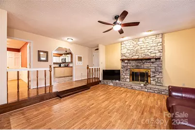 3250 15th Street NE, Hickory, NC 28601 - Photo 4