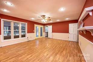 3250 15th St NE, Hickory, NC 28601 - Photo 12