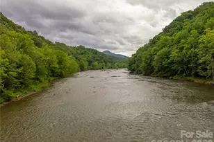 2736 White Oak Flats Rd, Green Mountain, NC 28740 - Photo 6