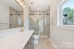 5733 Selkirk Dr, Hickory, NC 28601 - Photo 22