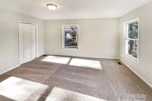 2400 Amity Ave, Gastonia, NC 28054 - Photo 10