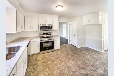 2400 Amity Avenue, Gastonia, NC 28054 - Photo 14