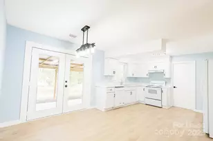 2025 Tyvola Rd, Charlotte, NC 28210 - Photo 4