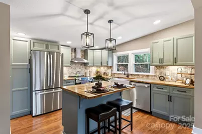 116 Samantha Drive, Fairview, NC 28730 - Photo 2