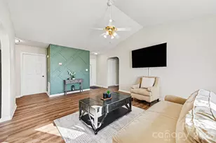 105 3rd Ave NW, Hildebran, NC 28637 - Photo 6