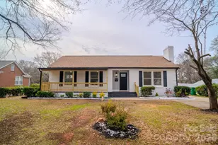 1033 Tracy Dr, Charlotte, NC 28217 - Photo 1