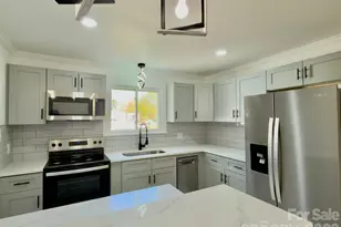 1033 Tracy Dr, Charlotte, NC 28217 - Photo 6