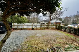 6801 Barrington Dr, Charlotte, NC 28215 - Photo 14